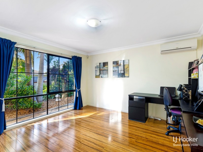 24 Nambung Place, Parkinson QLD 4115