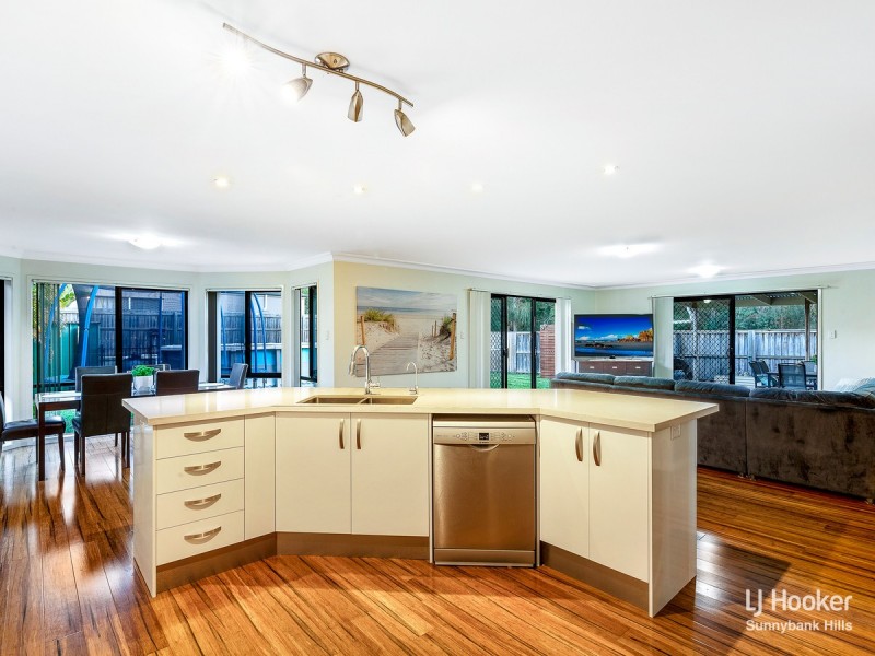 24 Nambung Place, Parkinson QLD 4115