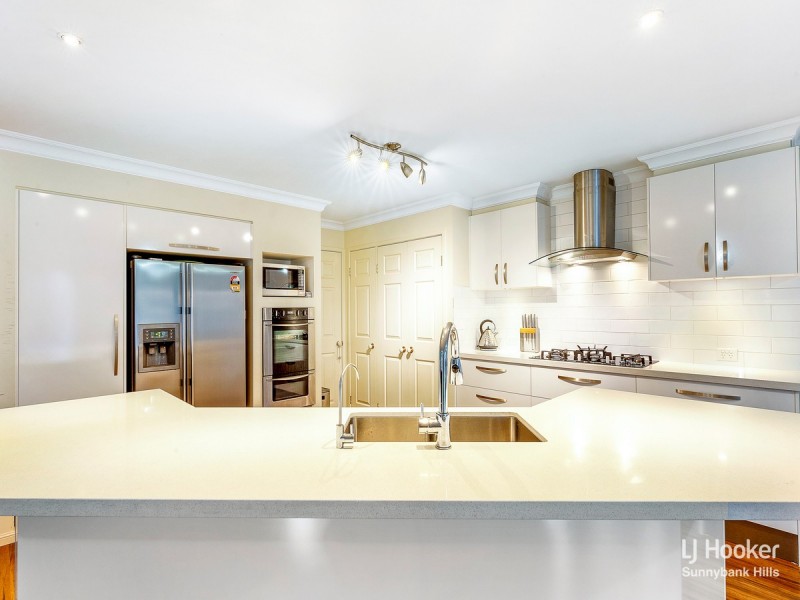 24 Nambung Place, Parkinson QLD 4115