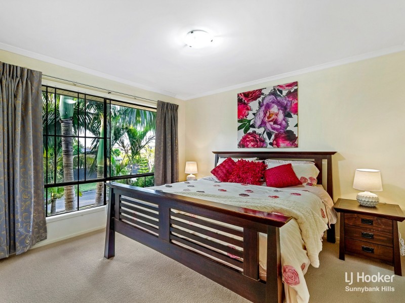 24 Nambung Place, Parkinson QLD 4115