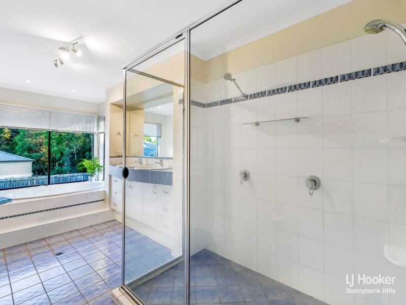 24 Nambung Place, Parkinson QLD 4115