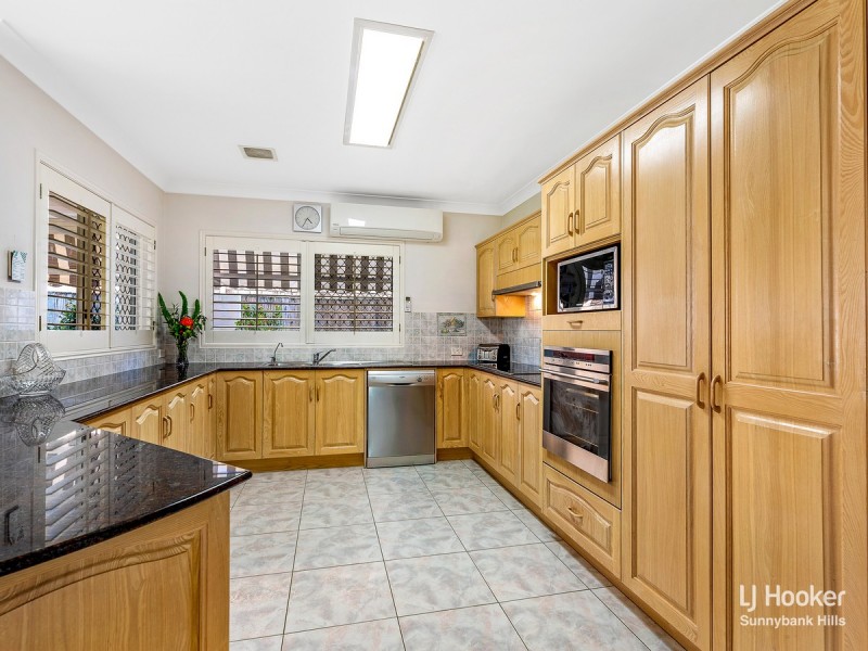 39 Poinciana Crescent, Stretton QLD 4116