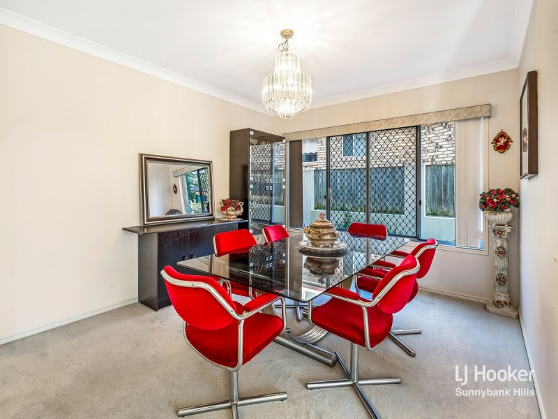 39 Poinciana Crescent, Stretton QLD 4116