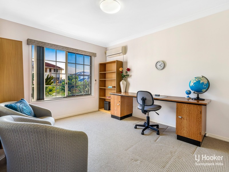 39 Poinciana Crescent, Stretton QLD 4116