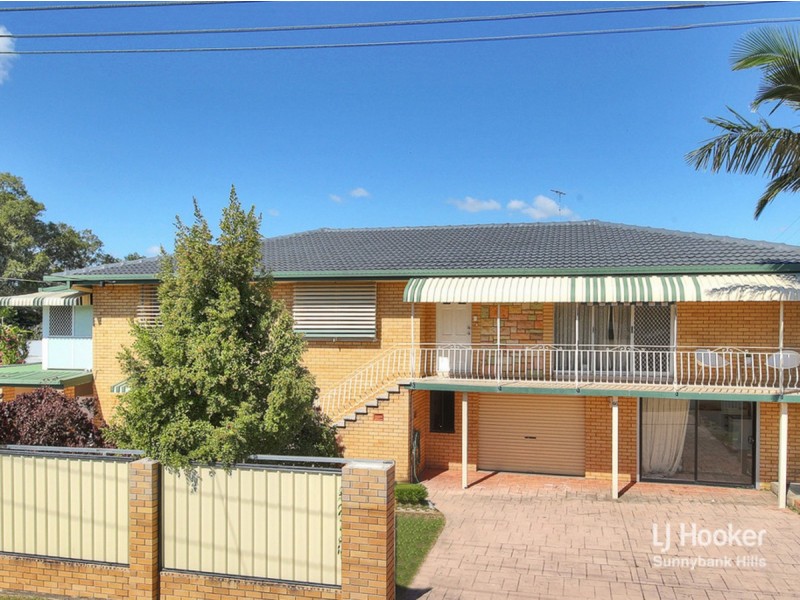 46 Macadamia Street, Macgregor QLD 4109