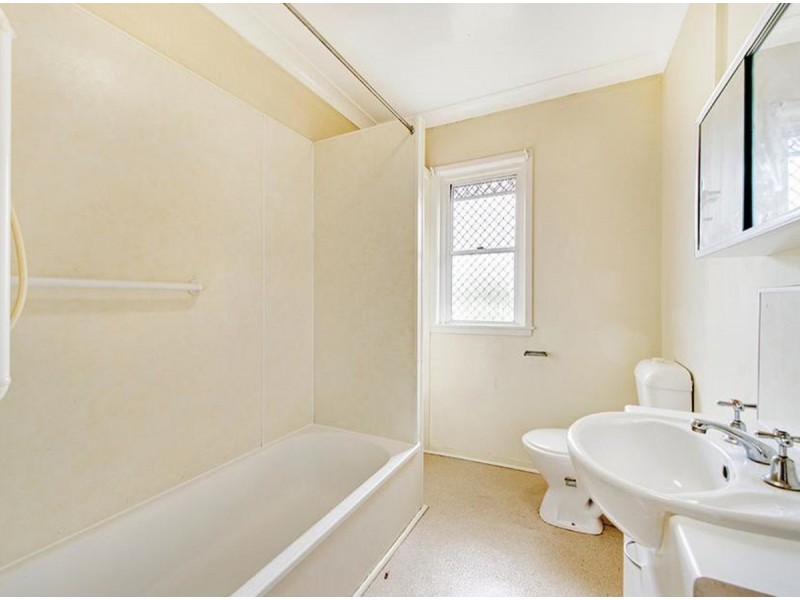 8 Jamaica Street, Sunnybank QLD 4109