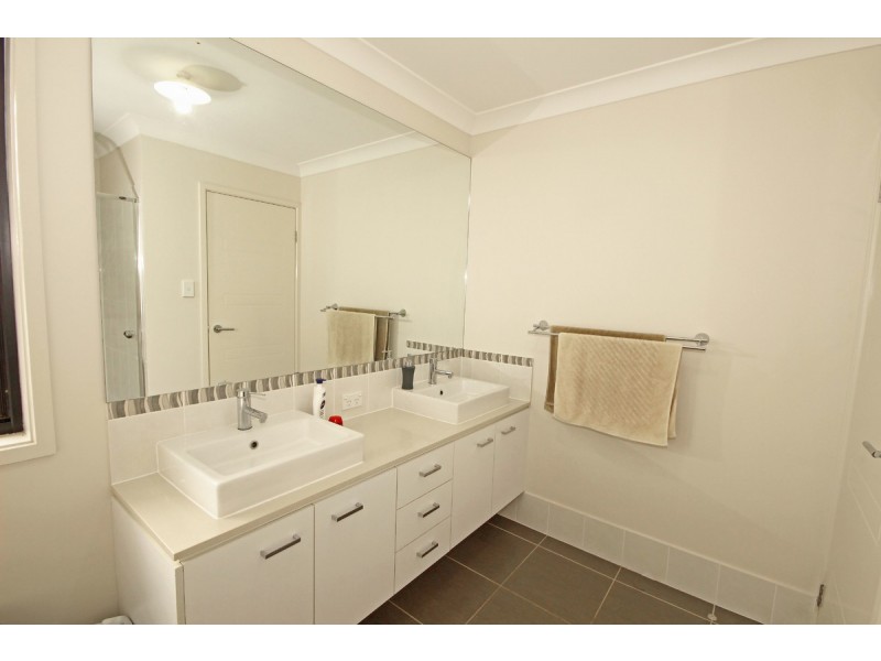 37 Cascade Drive, Underwood QLD 4119