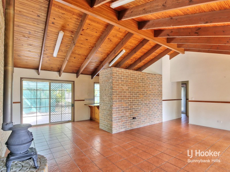 18 Garrima Drive, Loganholme QLD 4129
