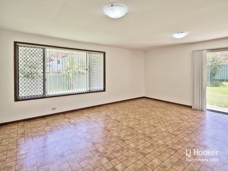 12 Metropole Street, Robertson QLD 4109