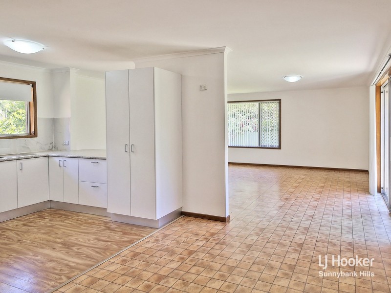 12 Metropole Street, Robertson QLD 4109