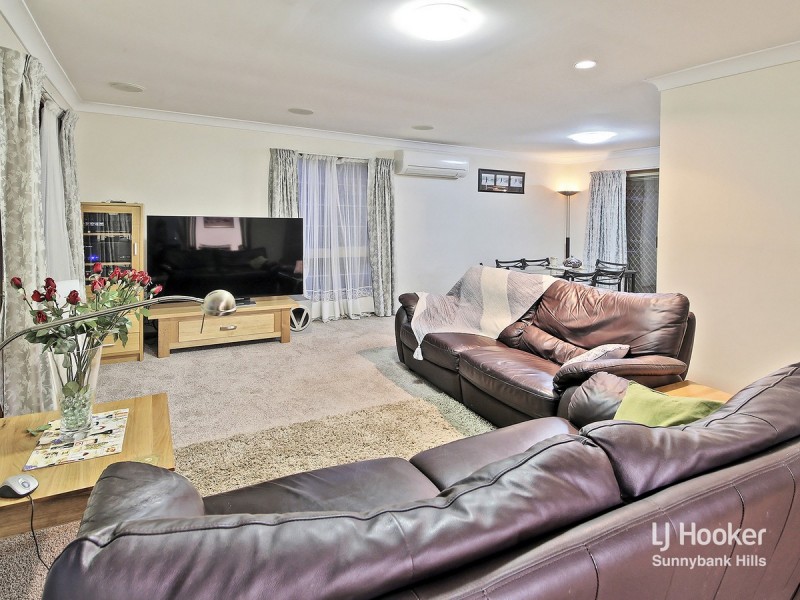 27 Chateau Street, Calamvale QLD 4116