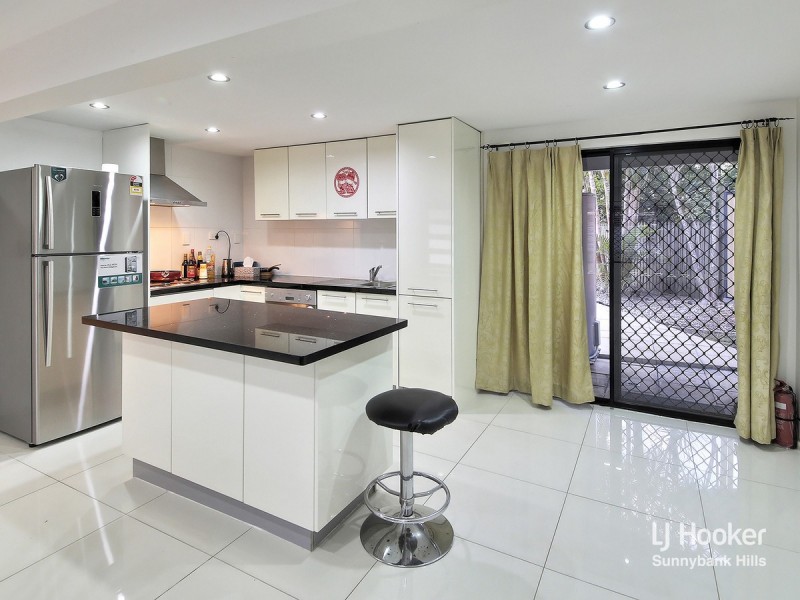 82 Ervatamia Street, Runcorn QLD 4113