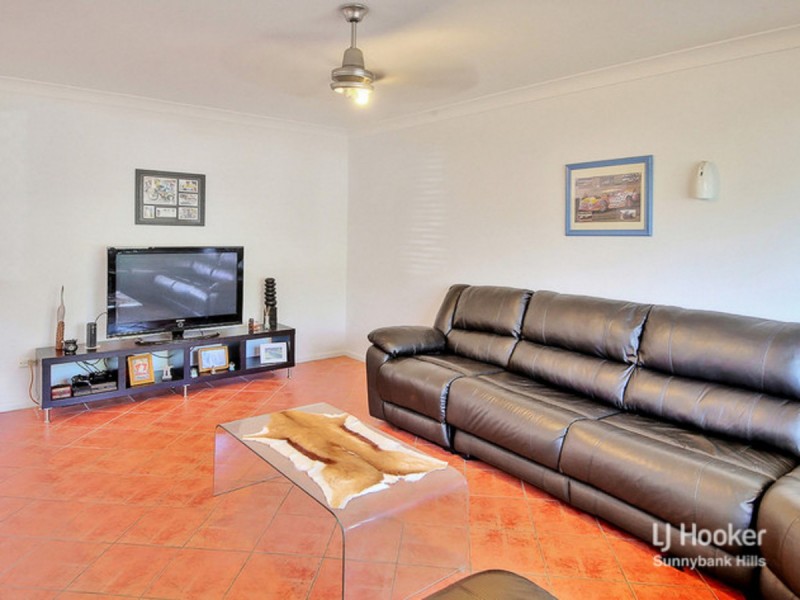 18 Antlia Street, Regents Park QLD 4118