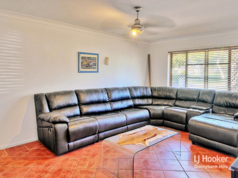 18 Antlia Street, Regents Park QLD 4118