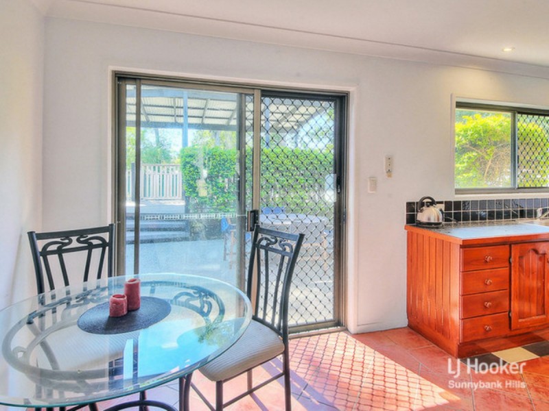 18 Antlia Street, Regents Park QLD 4118