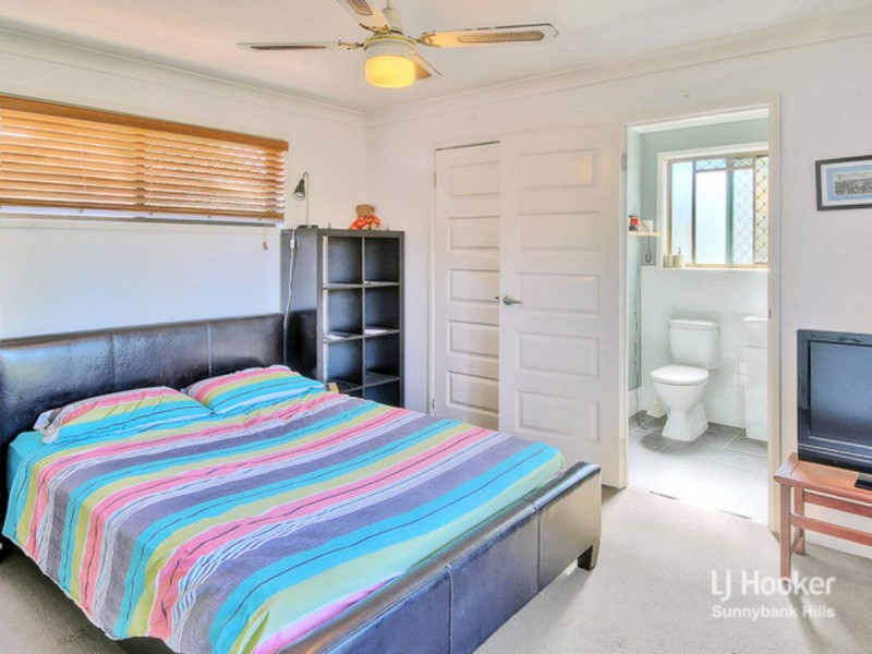 18 Antlia Street, Regents Park QLD 4118