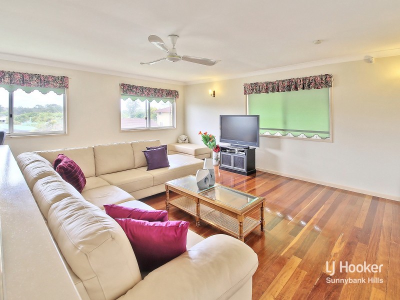 18 Bramwell Street, Eight Mile Plains QLD 4113