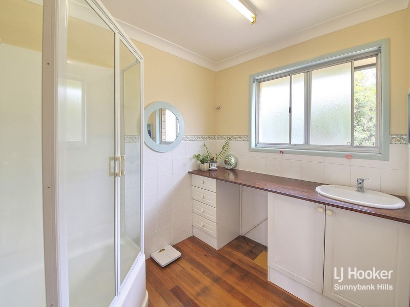 18 Bramwell Street, Eight Mile Plains QLD 4113
