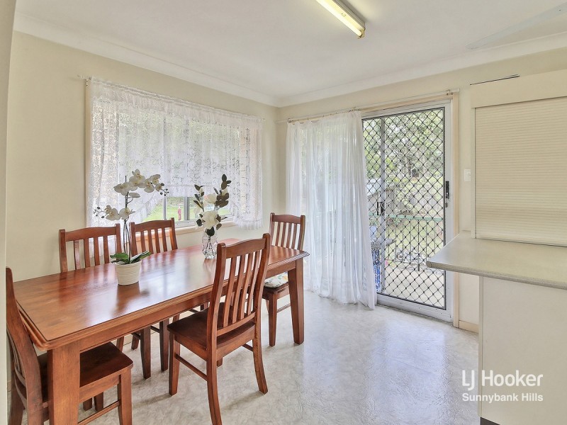 18 Bramwell Street, Eight Mile Plains QLD 4113
