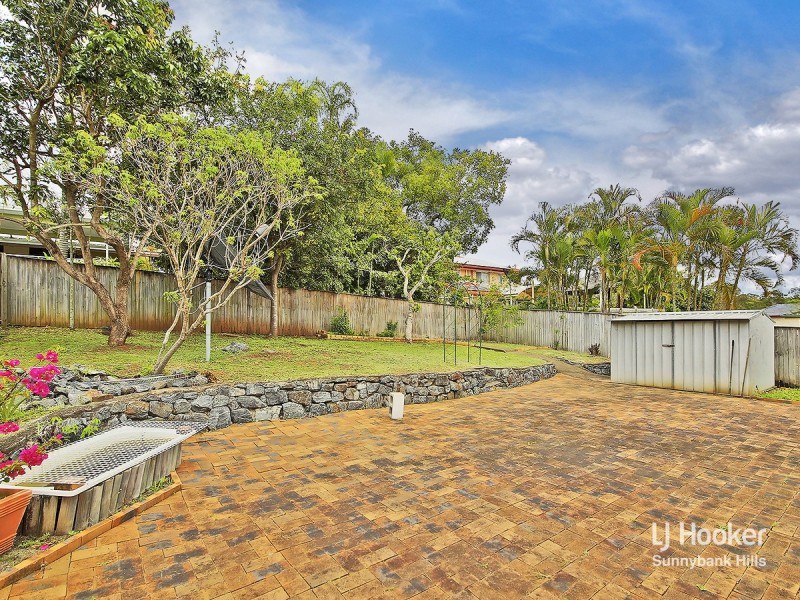 18 Bramwell Street, Eight Mile Plains QLD 4113