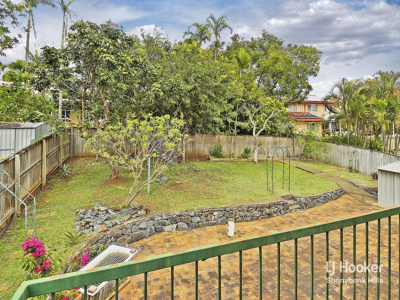 18 Bramwell Street, Eight Mile Plains QLD 4113