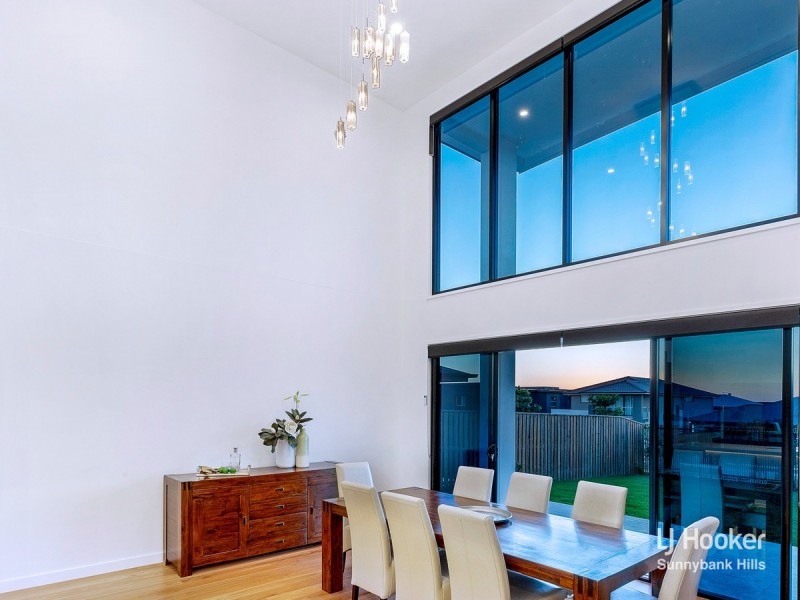 5 Royal Crescent, Rochedale QLD 4123