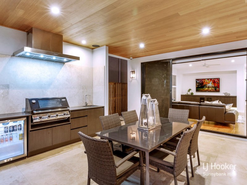 5 Royal Crescent, Rochedale QLD 4123