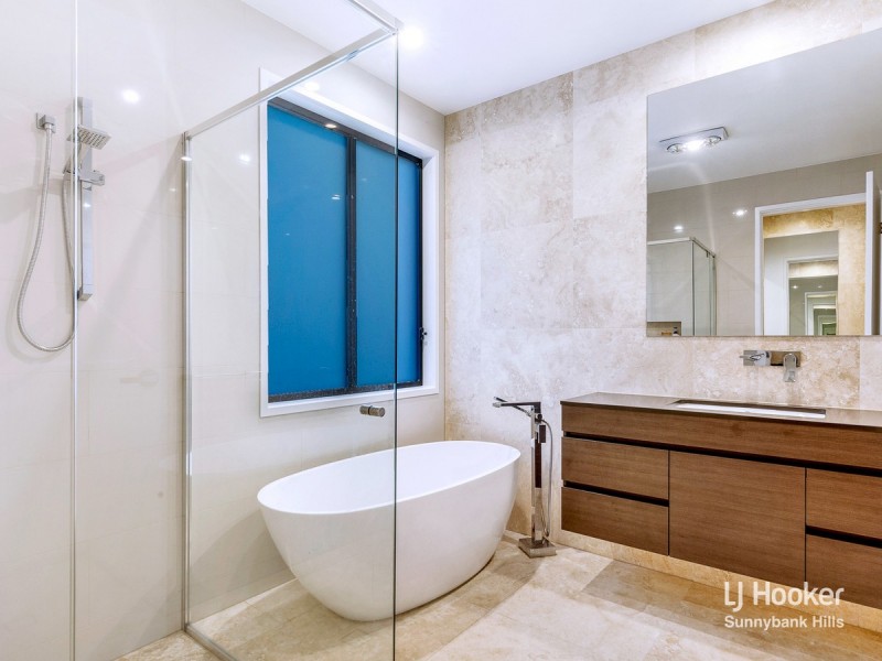5 Royal Crescent, Rochedale QLD 4123