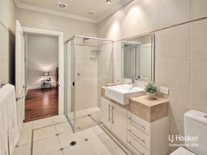 72 McGahan Street, Carina Heights QLD 4152