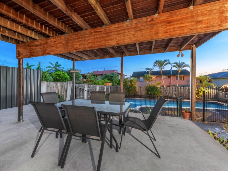 5 Monte Carlo Street, Wishart QLD 4122