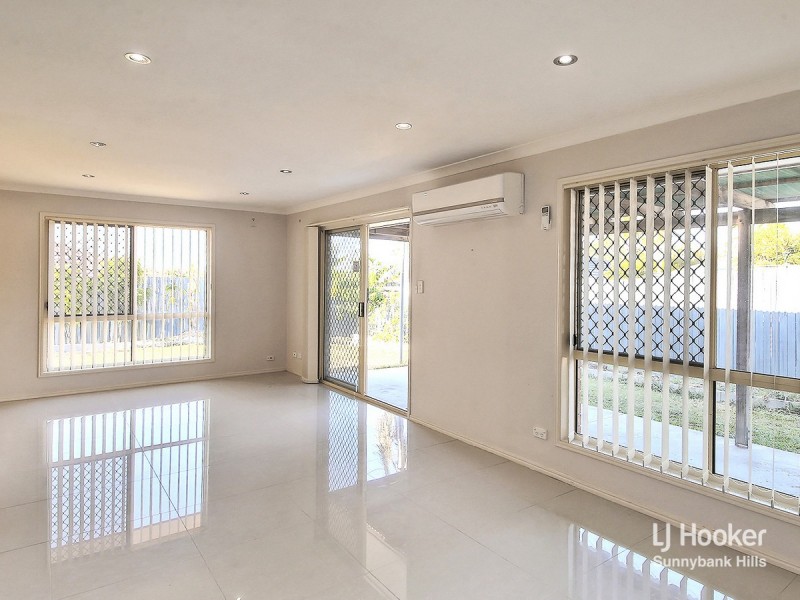 22 Rubicon Crescent, Kuraby QLD 4112