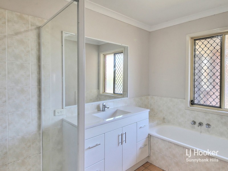 22 Rubicon Crescent, Kuraby QLD 4112