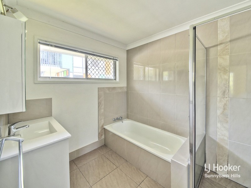 2 Viewpoint Street, Sunnybank Hills QLD 4109