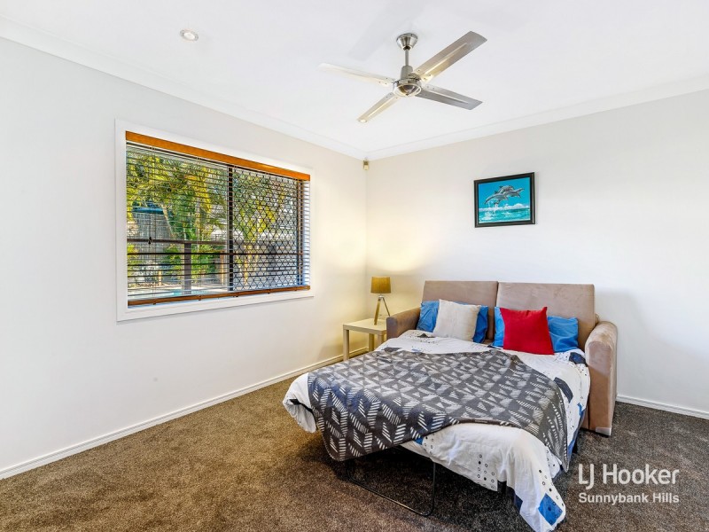 1 Jefferson Place, Stretton QLD 4116