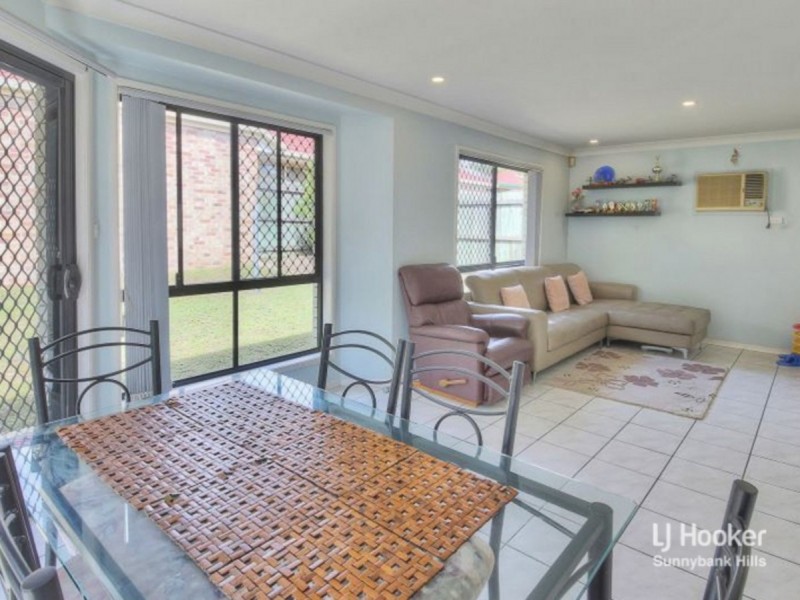 6 Mulgrave Crescent, Forest Lake QLD 4078