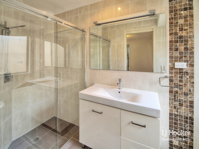 8 Homeland Street, Sunnybank Hills QLD 4109