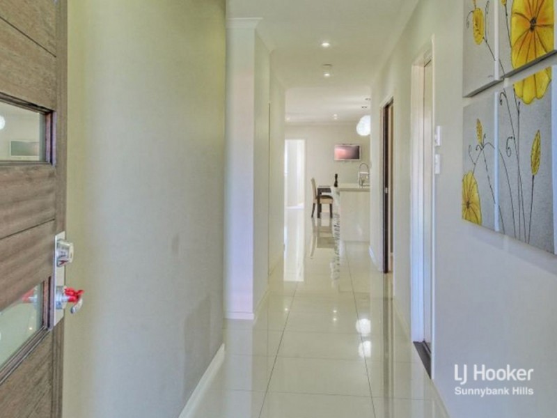 32 Aster Place, Calamvale QLD 4116