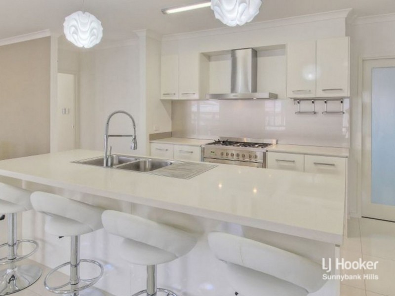 32 Aster Place, Calamvale QLD 4116