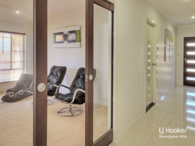 32 Aster Place, Calamvale QLD 4116