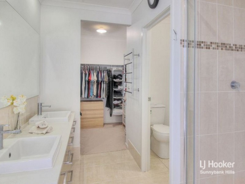 32 Aster Place, Calamvale QLD 4116