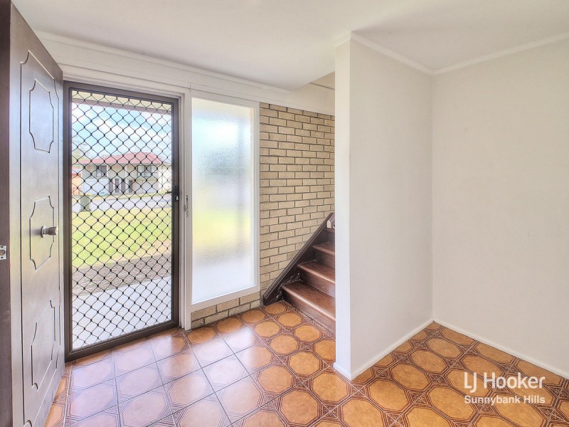 7 Acron Street, Macgregor QLD 4109