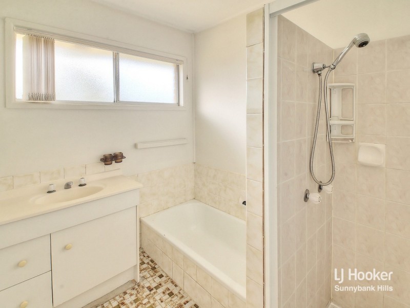 7 Acron Street, Macgregor QLD 4109