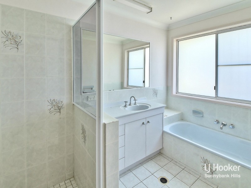 3 Tanglebrush Place, Calamvale QLD 4116