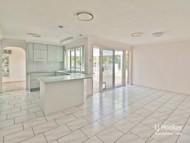 3 Tanglebrush Place, Calamvale QLD 4116