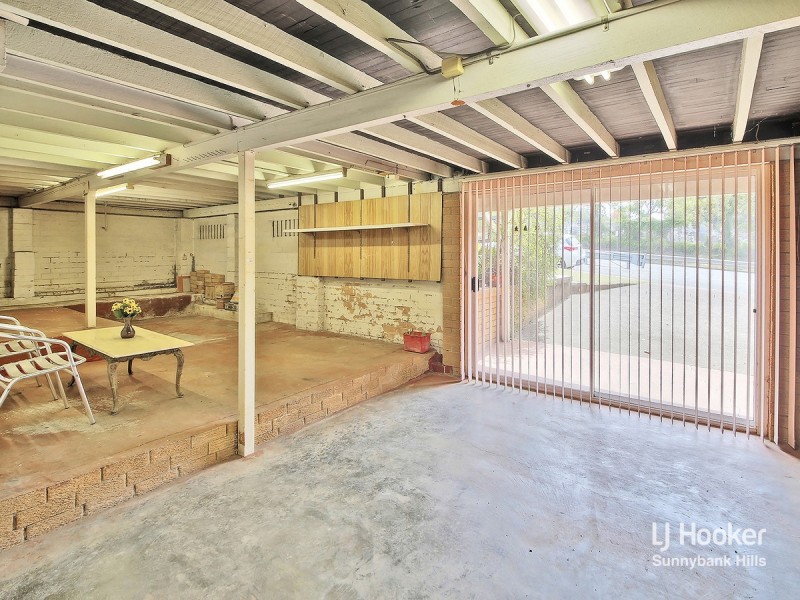 675 Mains Road, Macgregor QLD 4109