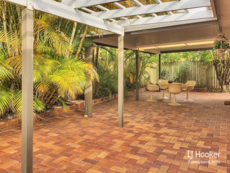 17 Marsala Street, Calamvale QLD 4116