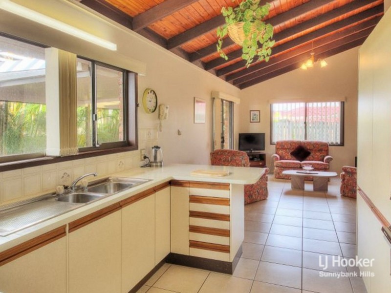 17 Marsala Street, Calamvale QLD 4116