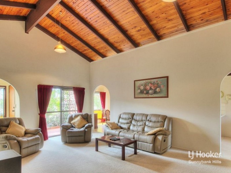 17 Marsala Street, Calamvale QLD 4116