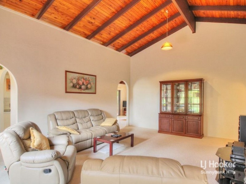 17 Marsala Street, Calamvale QLD 4116