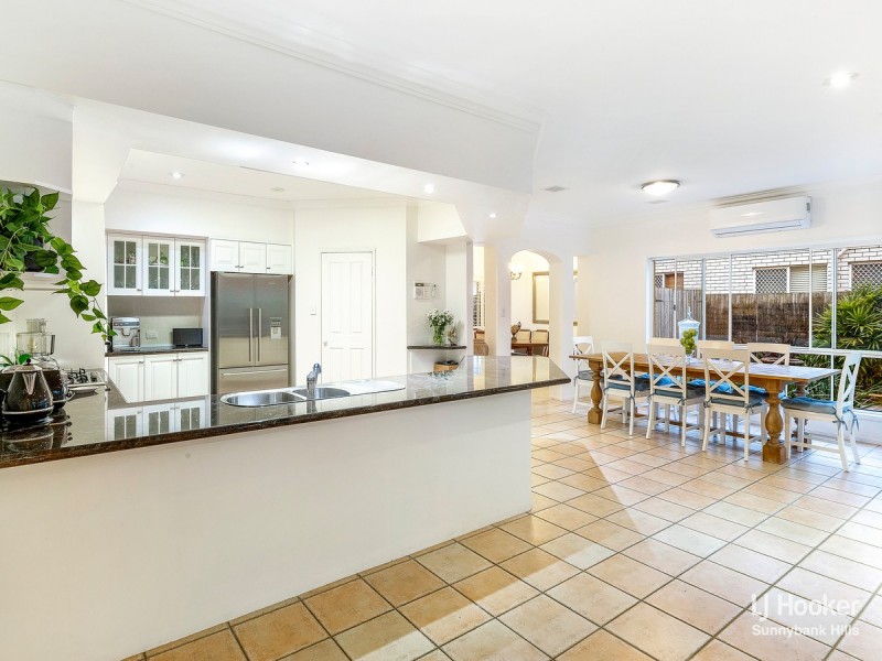 42 Poinciana Crescent, Stretton QLD 4116